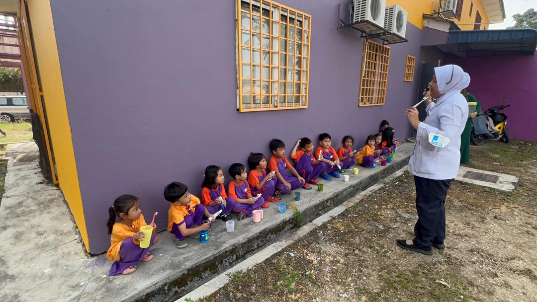 Kesihatan Memberus Gigi
